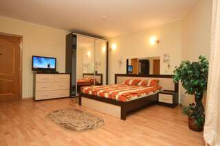 Отель Economy Express Voyage Lviv Львов Стандартный трехместный номер-студио-6