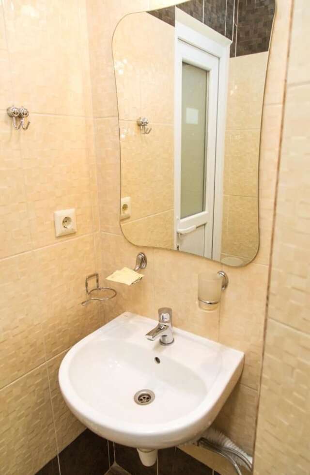 Отель Economy Express Voyage Lviv Львов-7